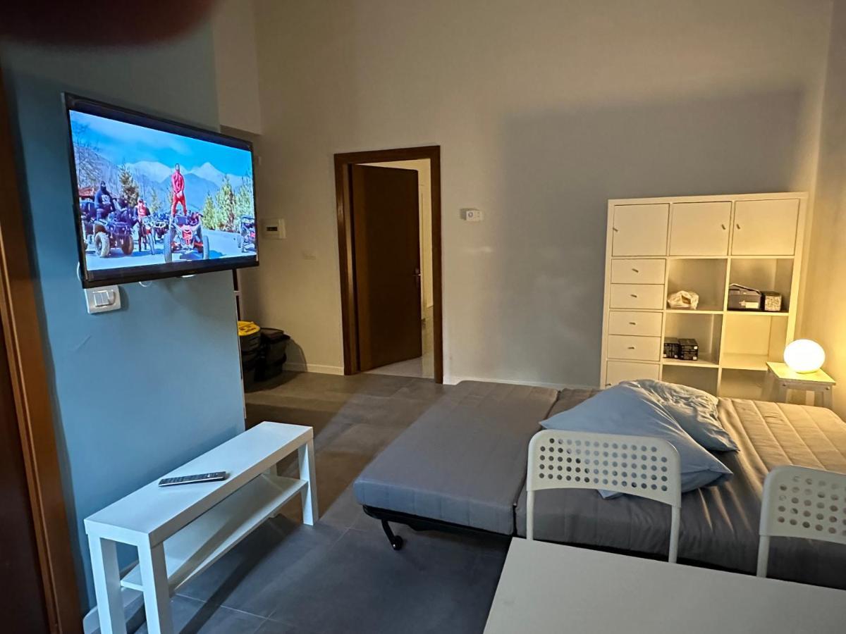 Casa Susanna - Delizioso Piano Terra, Centralissimo, Superservito, Tranquillo, Appena Fuori Ztl Parcheggio Libero Terni Ngoại thất bức ảnh