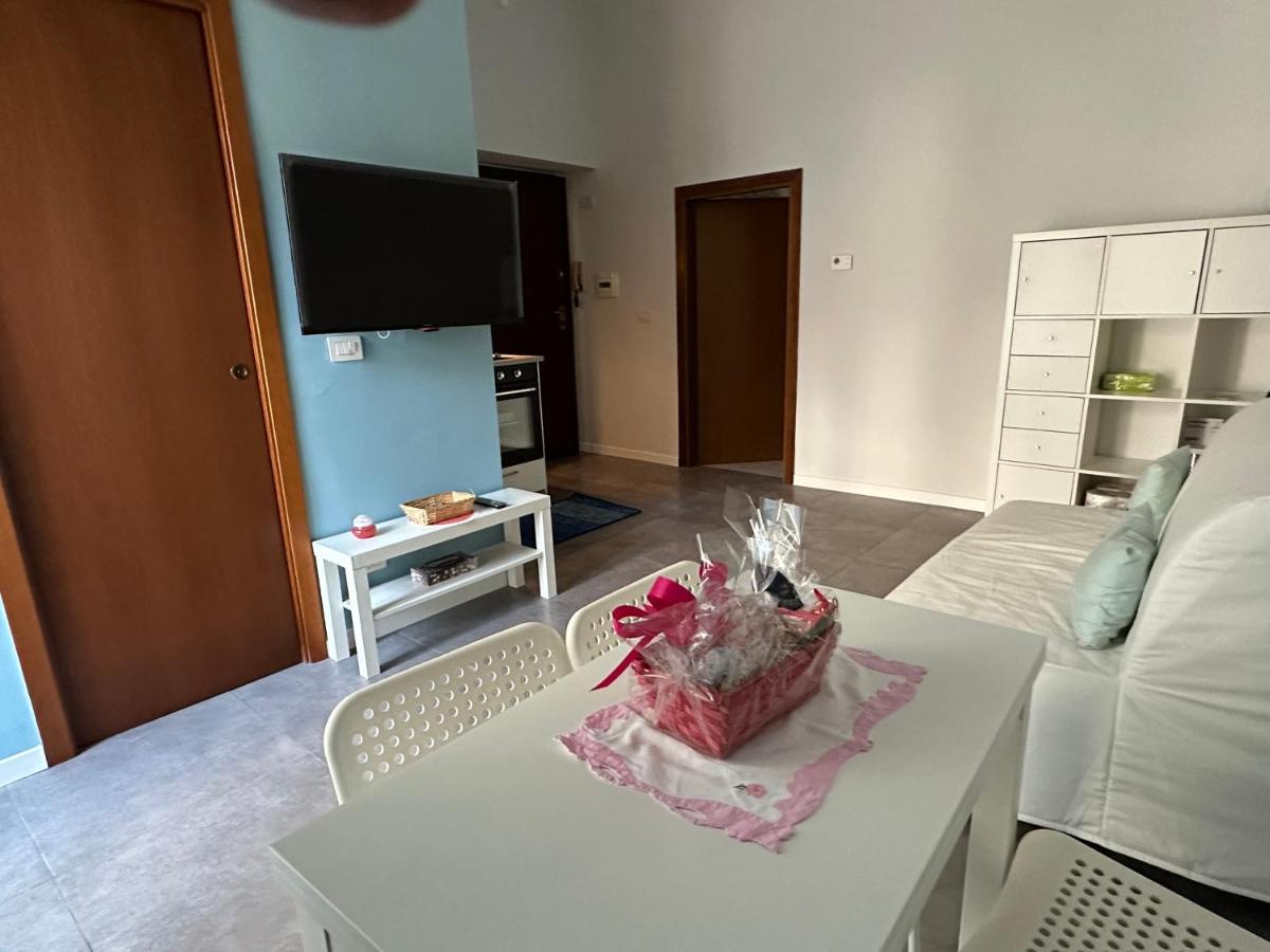Casa Susanna - Delizioso Piano Terra, Centralissimo, Superservito, Tranquillo, Appena Fuori Ztl Parcheggio Libero Terni Ngoại thất bức ảnh